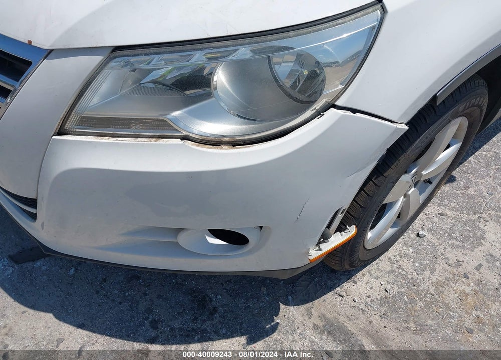 2010 VOLKSWAGEN TIGUAN WOLFSBURG EDITION VIN: WVGAV7AX8AW523920