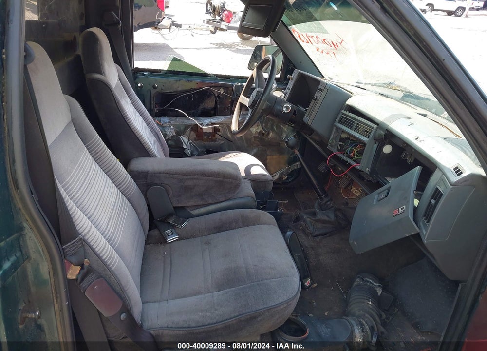 1993 CHEVROLET S TRUCK S10 VIN: 1GCCS14R0P8194353
