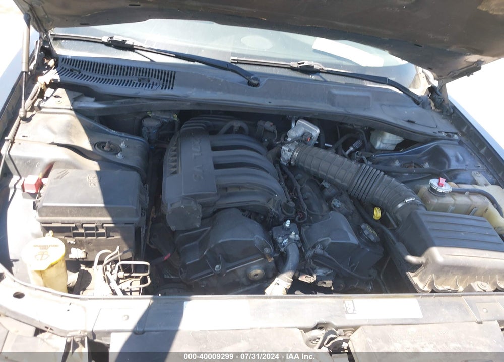 2008 CHRYSLER 300 LX VIN: 2C3LA43R28H207304