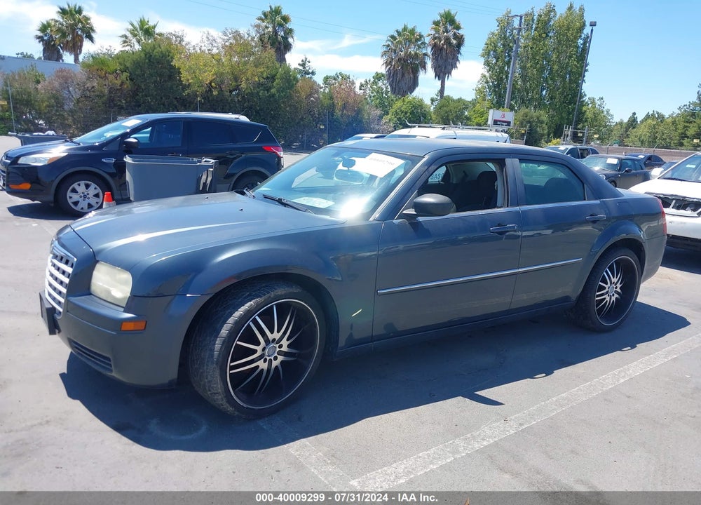 2008 CHRYSLER 300 LX VIN: 2C3LA43R28H207304