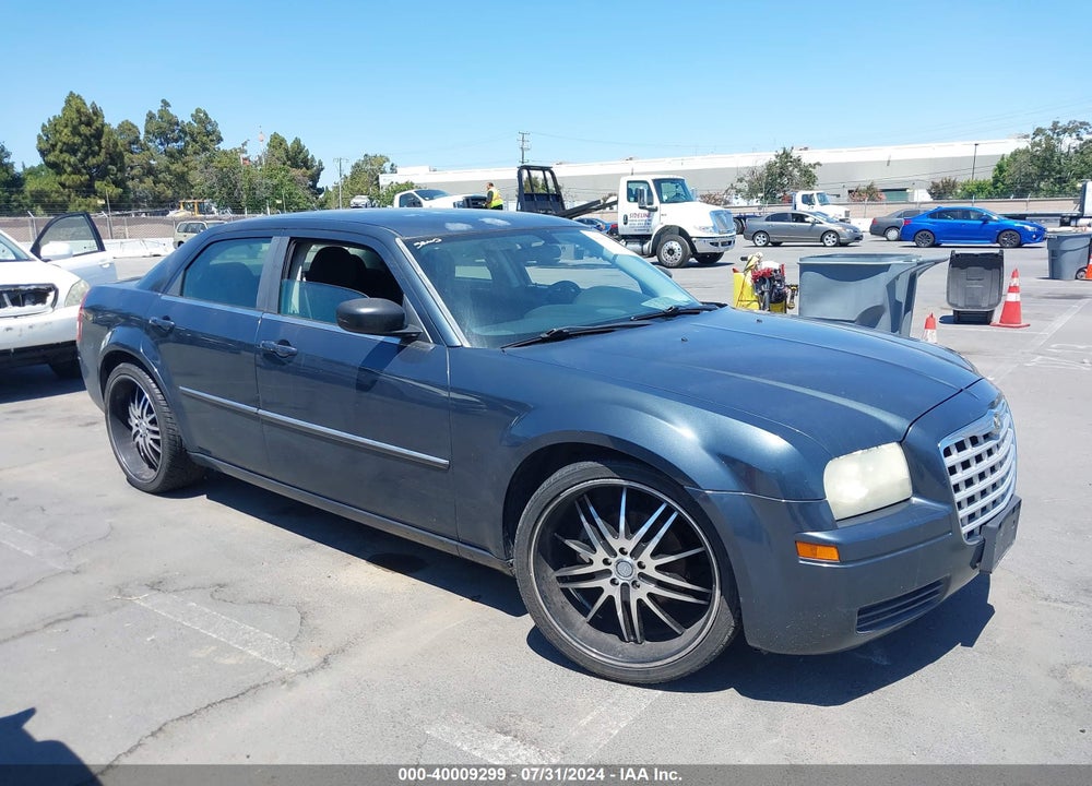 2008 CHRYSLER 300 LX VIN: 2C3LA43R28H207304