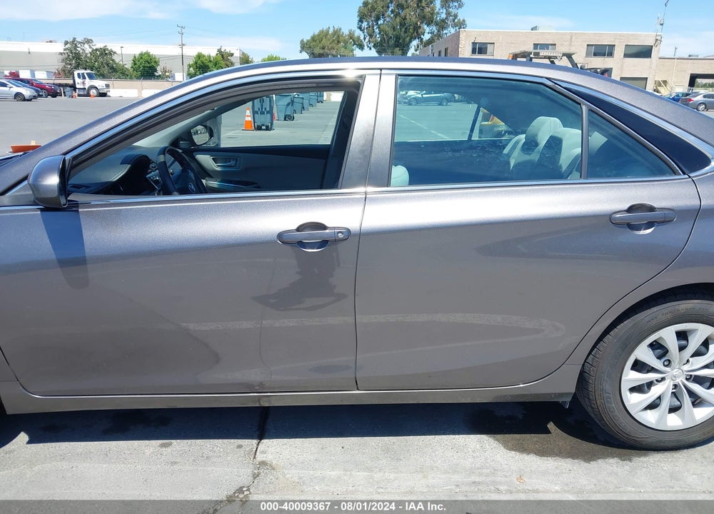 2017 TOYOTA CAMRY LE VIN: 4T1BF1FKXHU683928