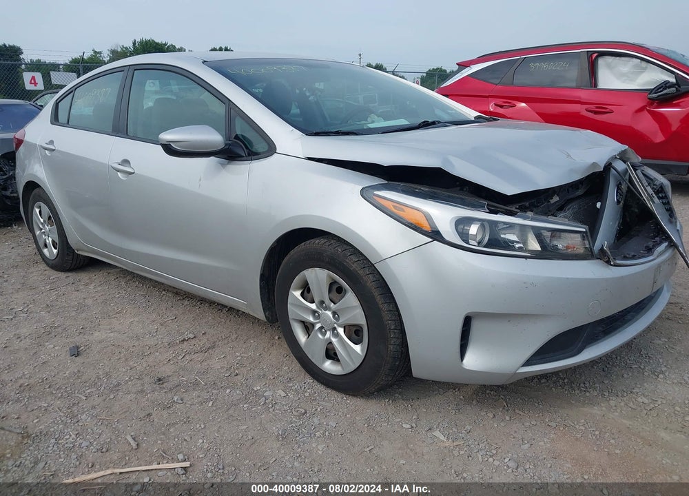 2018 KIA FORTE LX VIN: 3KPFK4A77JE226665