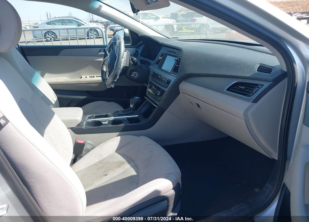 2016 HYUNDAI SONATA SE VIN: 5NPE24AF9GH332901