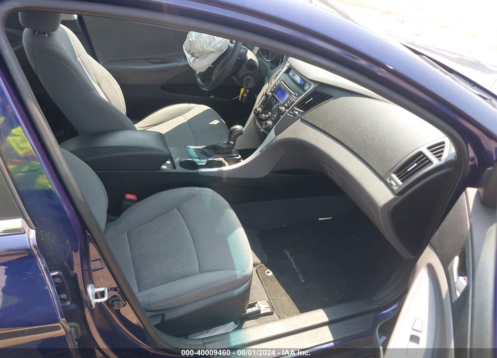 2013 HYUNDAI SONATA GLS VIN: 5NPEB4AC3DH689136