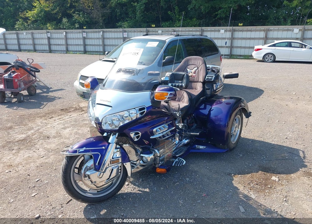 2002 HONDA GL1800 VIN: 1HFSC47052A104919