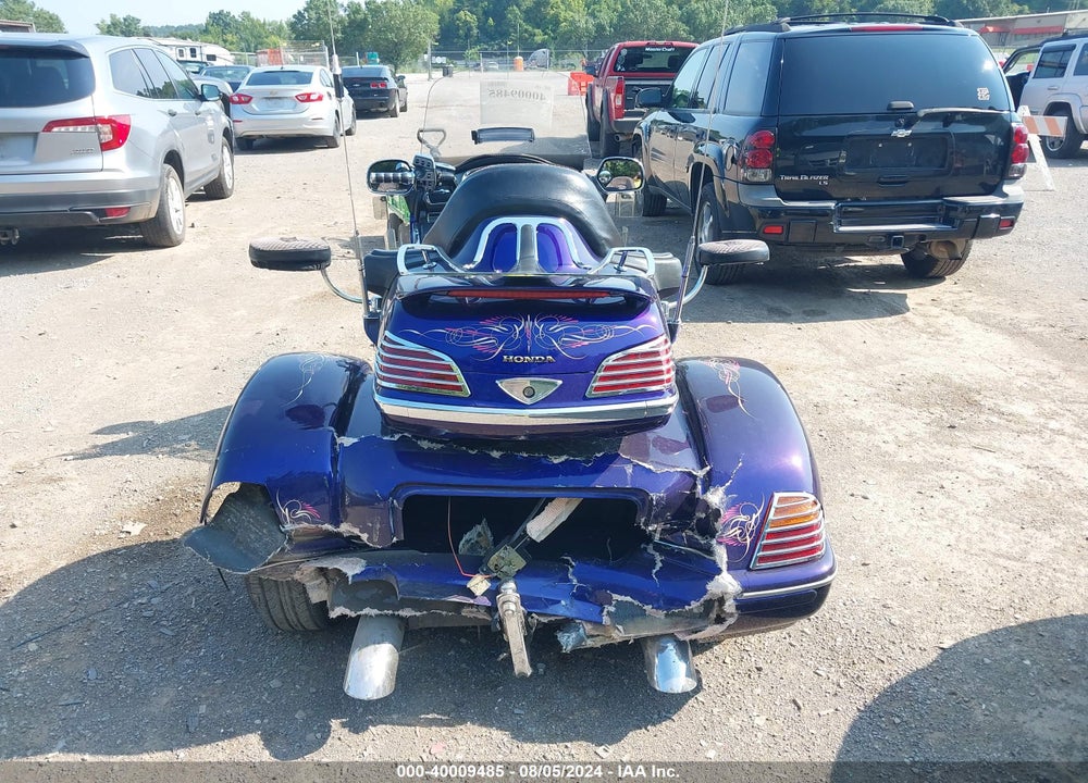 2002 HONDA GL1800 VIN: 1HFSC47052A104919