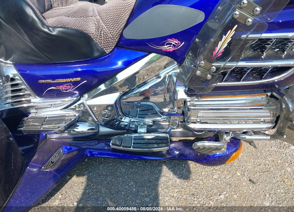 2002 HONDA GL1800 VIN: 1HFSC47052A104919
