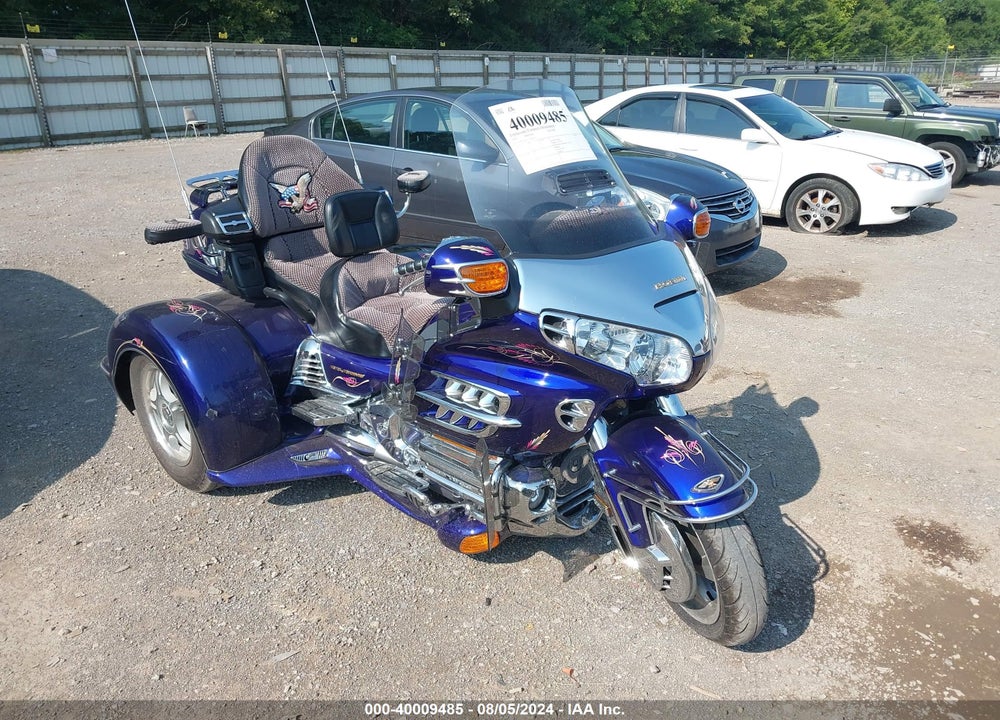 2002 HONDA GL1800 VIN: 1HFSC47052A104919