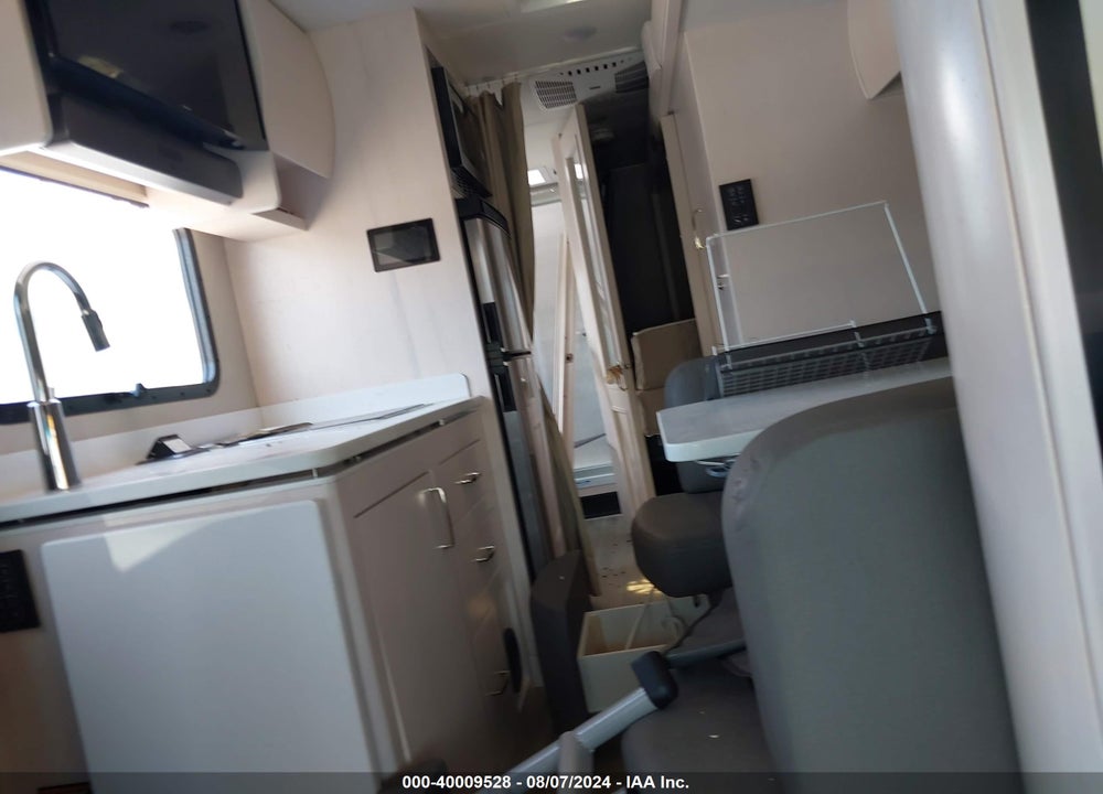 2024 RENEGADE SPRINTER 3500XD VIN: W1X8E33Y9NN207228
