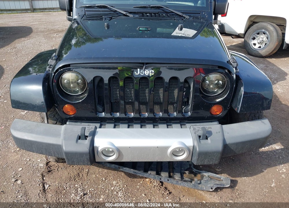 2013 JEEP WRANGLER UNLIMITED SAHARA VIN: 1C4HJWEG5DL512575