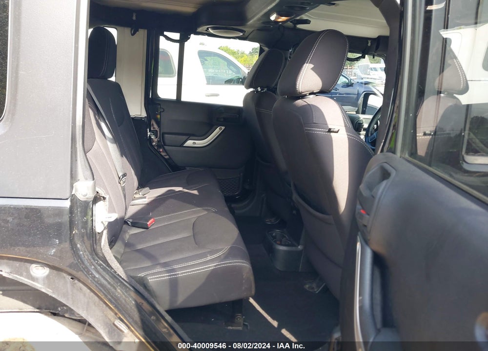 2013 JEEP WRANGLER UNLIMITED SAHARA VIN: 1C4HJWEG5DL512575