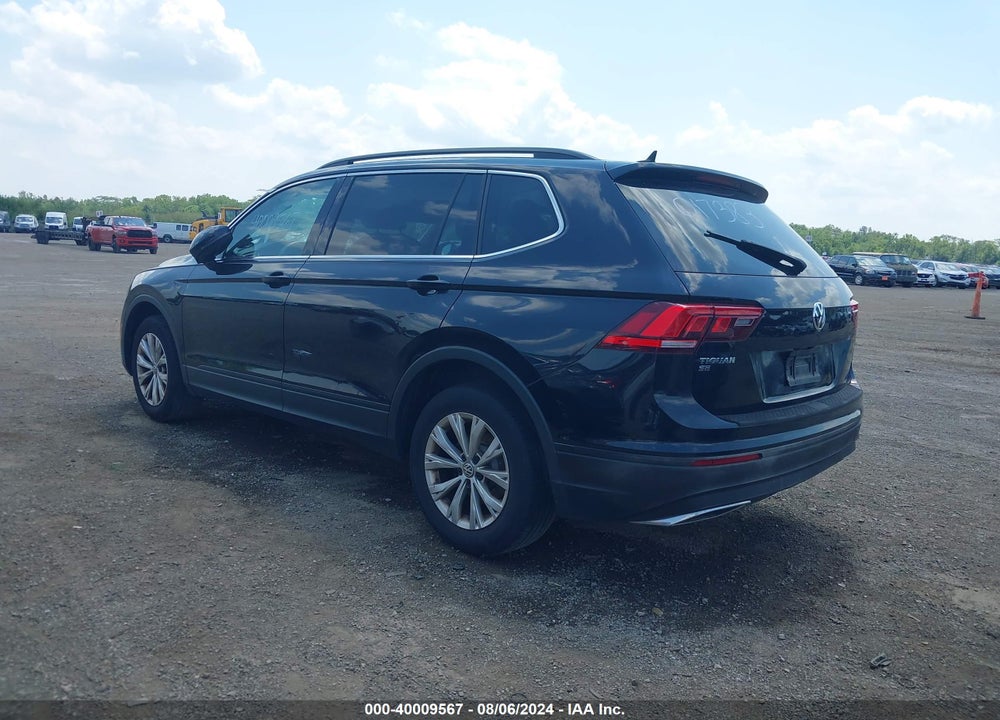 2019 VOLKSWAGEN TIGUAN 2.0T SE/2.0T SEL/2.0T SEL R-LINE/2.0T SEL R-LINE BLACK VIN: 3VV3B7AX8KM017383