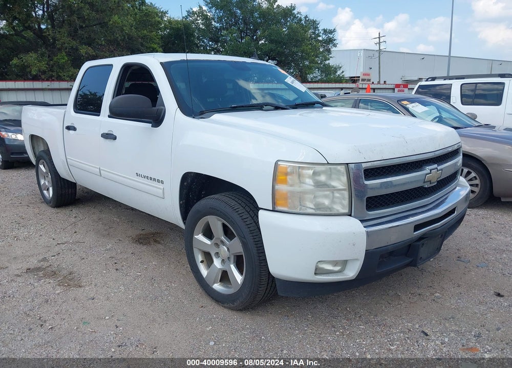 2011 CHEVROLET SILVERADO 1500 LT VIN: 3GCPCSE03BG310569