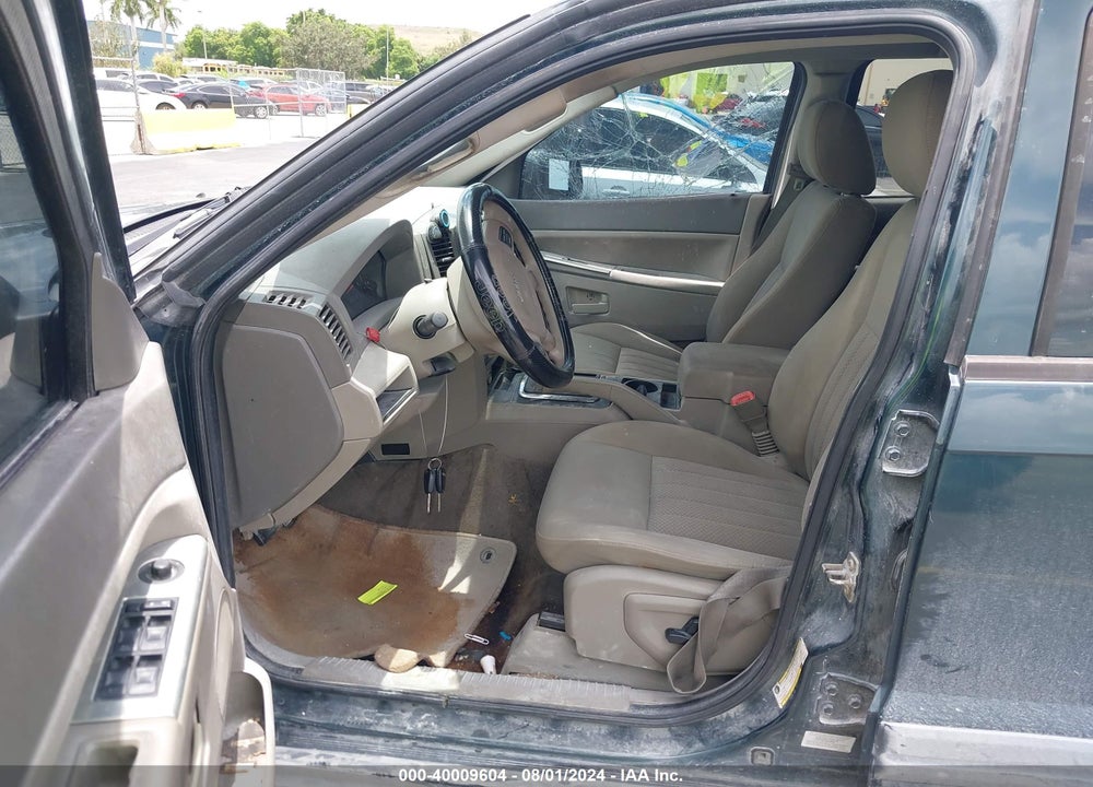 2005 JEEP GRAND CHEROKEE LAREDO VIN: 1J4GS48K25C683292