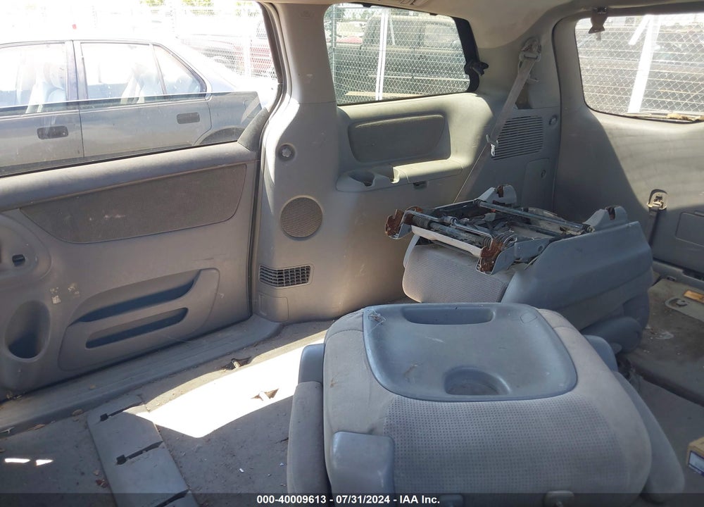 2004 TOYOTA SIENNA LE VIN: 5TDZA23C44S107075