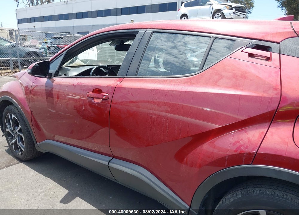 2018 TOYOTA C-HR XLE VIN: NMTKHMBX2JR035865