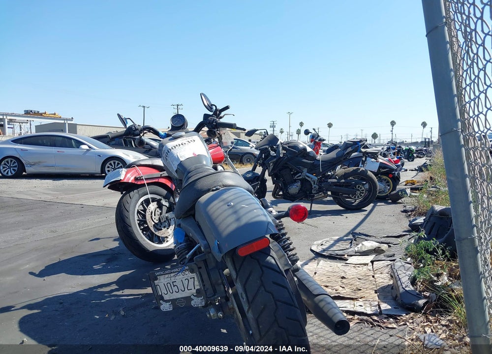 2022 HARLEY-DAVIDSON XL883 N VIN: 1HD4LE22XNB404213