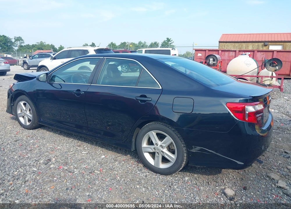 2014 TOYOTA CAMRY SE VIN: 4T1BF1FK4EU473076