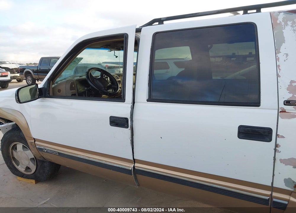 1999 CHEVROLET SUBURBAN 1500 VIN: 3GNFK16R5XG249987