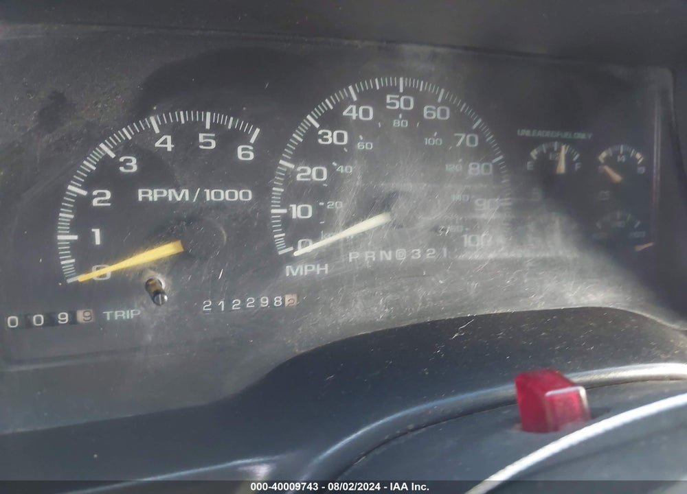 1999 CHEVROLET SUBURBAN 1500 VIN: 3GNFK16R5XG249987