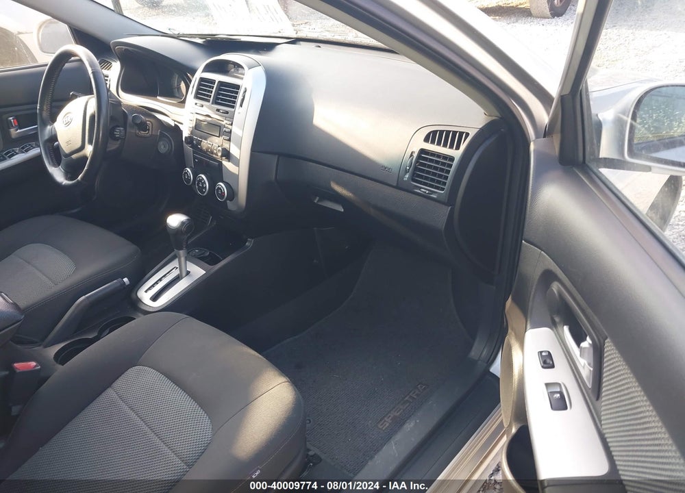 2008 KIA SPECTRA SX VIN: KNAFE121585018481
