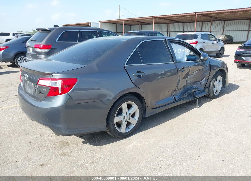 2014 TOYOTA CAMRY SE VIN: 4T1BF1FK4EU458061