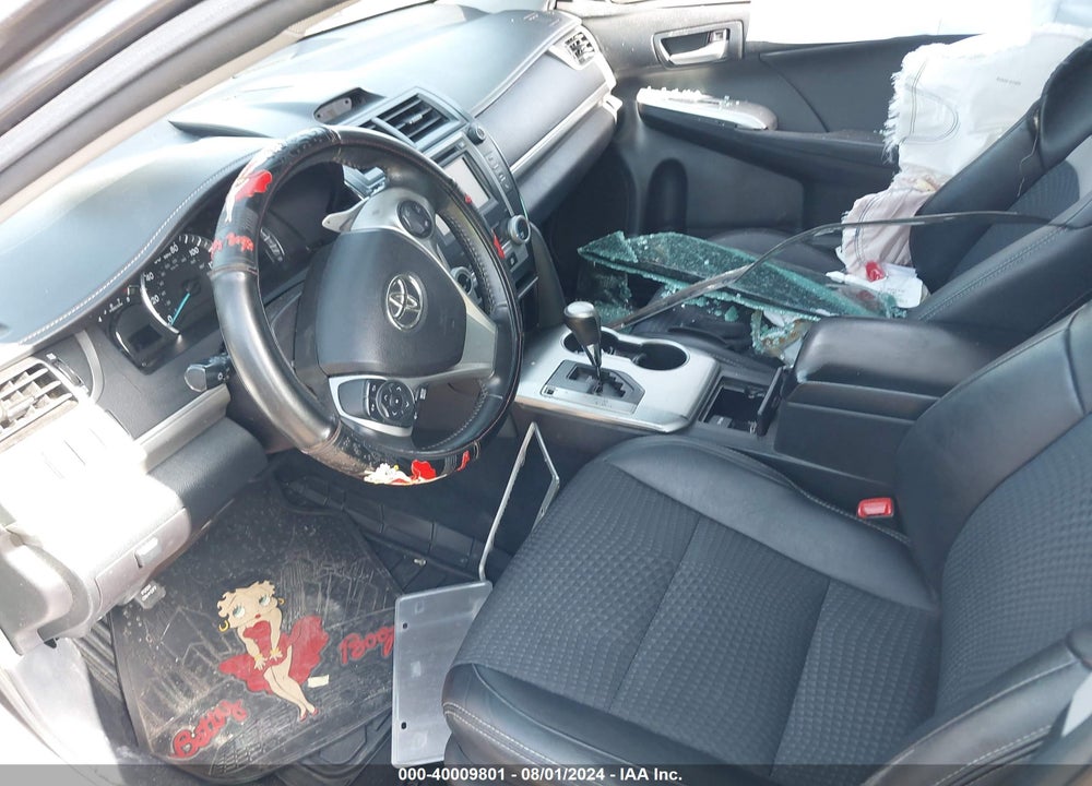 2014 TOYOTA CAMRY SE VIN: 4T1BF1FK4EU458061