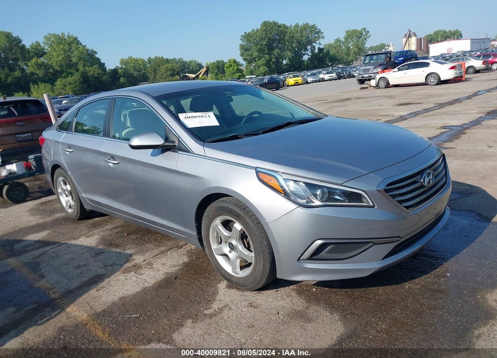 2017 HYUNDAI SONATA VIN: 5NPE24AF0HH492912