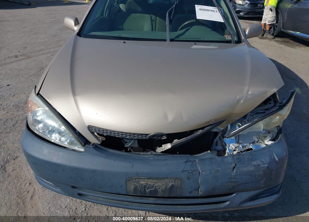 2002 TOYOTA CAMRY LE VIN: 4T1BE32K92U040997