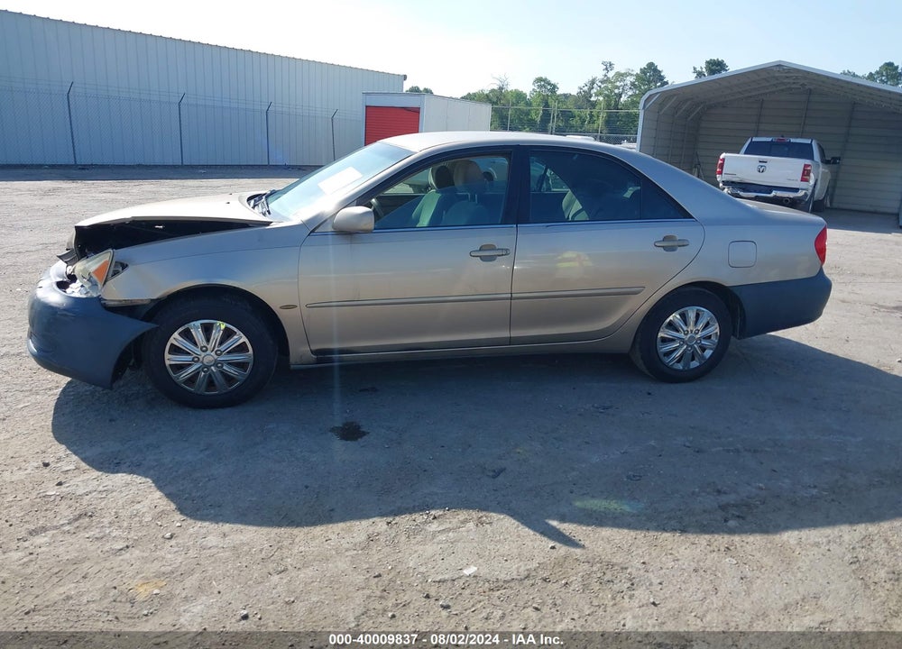 2002 TOYOTA CAMRY LE VIN: 4T1BE32K92U040997