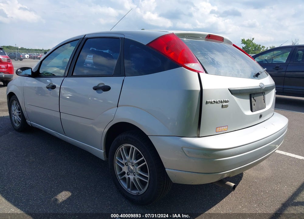 2005 FORD FOCUS ZX5 VIN: 3FAFP37NX5R161445