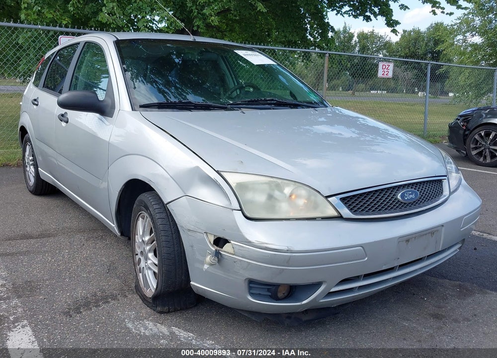 2005 FORD FOCUS ZX5 VIN: 3FAFP37NX5R161445
