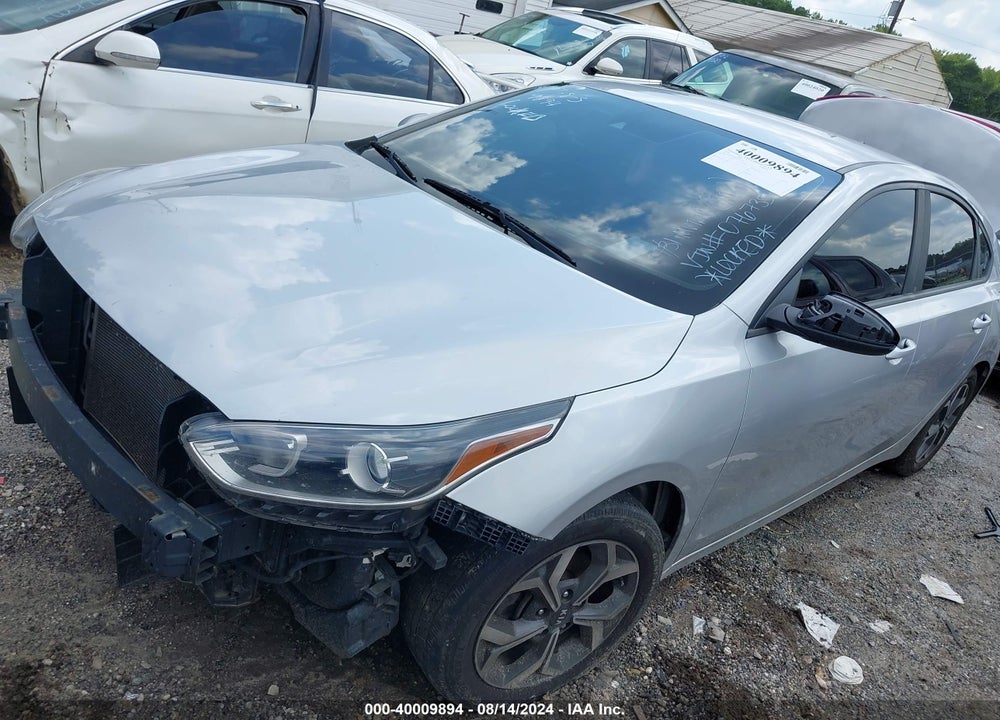 2019 KIA FORTE LXS VIN: 3KPF24AD8KE076735