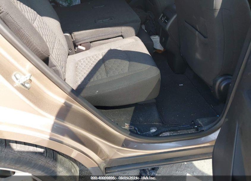 2018 CHEVROLET EQUINOX VIN: 3GNAXJEV8JL111272