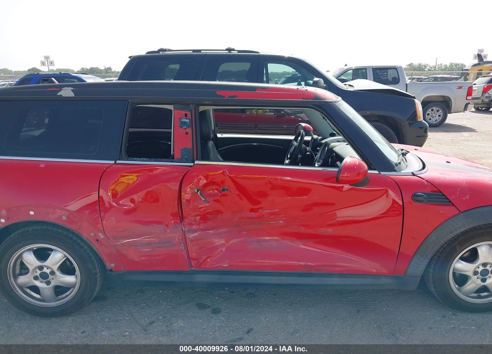 2008 MINI COOPER CLUBMAN VIN: WMWML33528TN68114