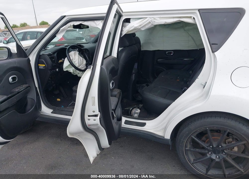 2015 KIA SOUL VIN: KNDJX3A52F7185051