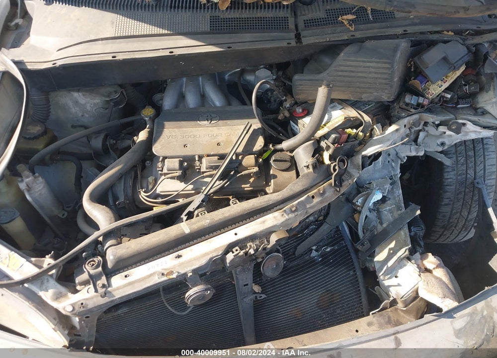 2000 TOYOTA SIENNA LE VIN: 4T3ZF13C8YU238591