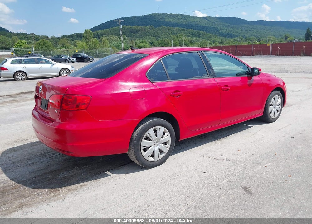 2014 VOLKSWAGEN JETTA 1.8T SE VIN: 3VWD17AJ5EM245988