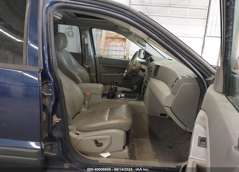 2005 JEEP GRAND CHEROKEE LAREDO VIN: 1J4HR48N85C703118