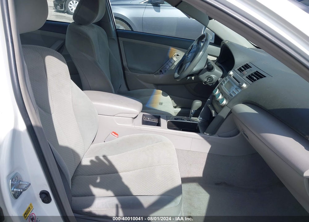 2008 TOYOTA CAMRY LE VIN: 4T4BE46K68R041684