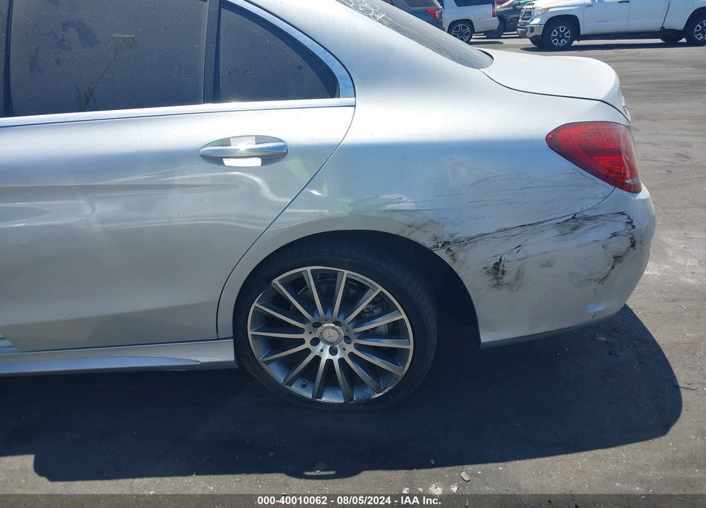 2015 MERCEDES-BENZ C 400 4MATIC VIN: 55SWF6GB5FU039498