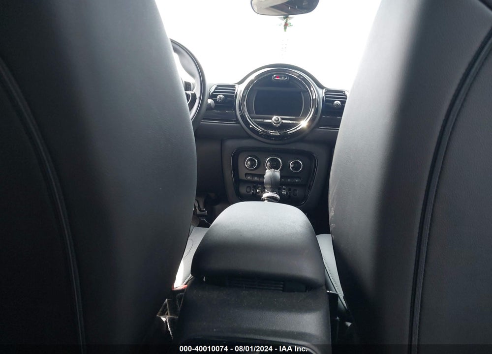 2019 MINI CLUBMAN COOPER VIN: WMWLU1C58K2F30237