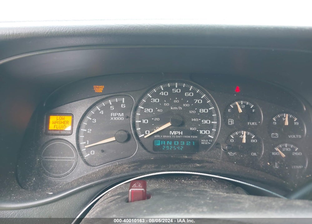 2002 CHEVROLET SUBURBAN 1500 LT VIN: 3GNFK16Z22G312391