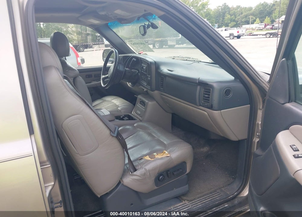 2002 CHEVROLET SUBURBAN 1500 LT VIN: 3GNFK16Z22G312391