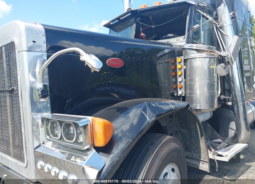 1992 PETERBILT 379 VIN: 1XP5DB9X8NN316714