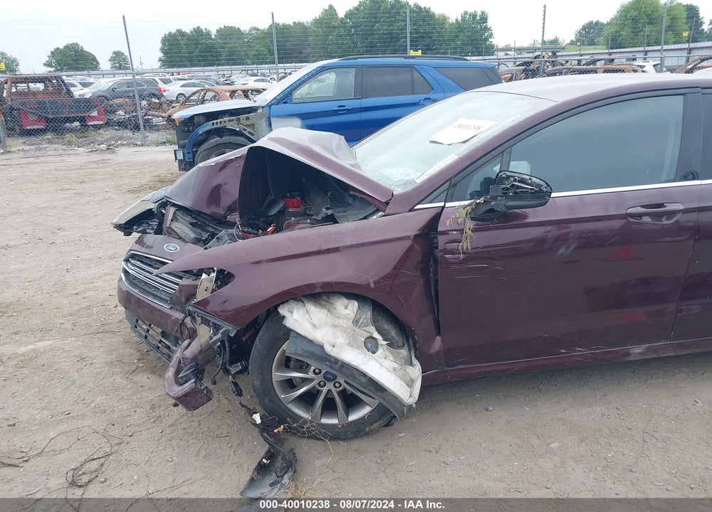 2017 FORD FUSION SE VIN: 3FA6P0HD7HR395860