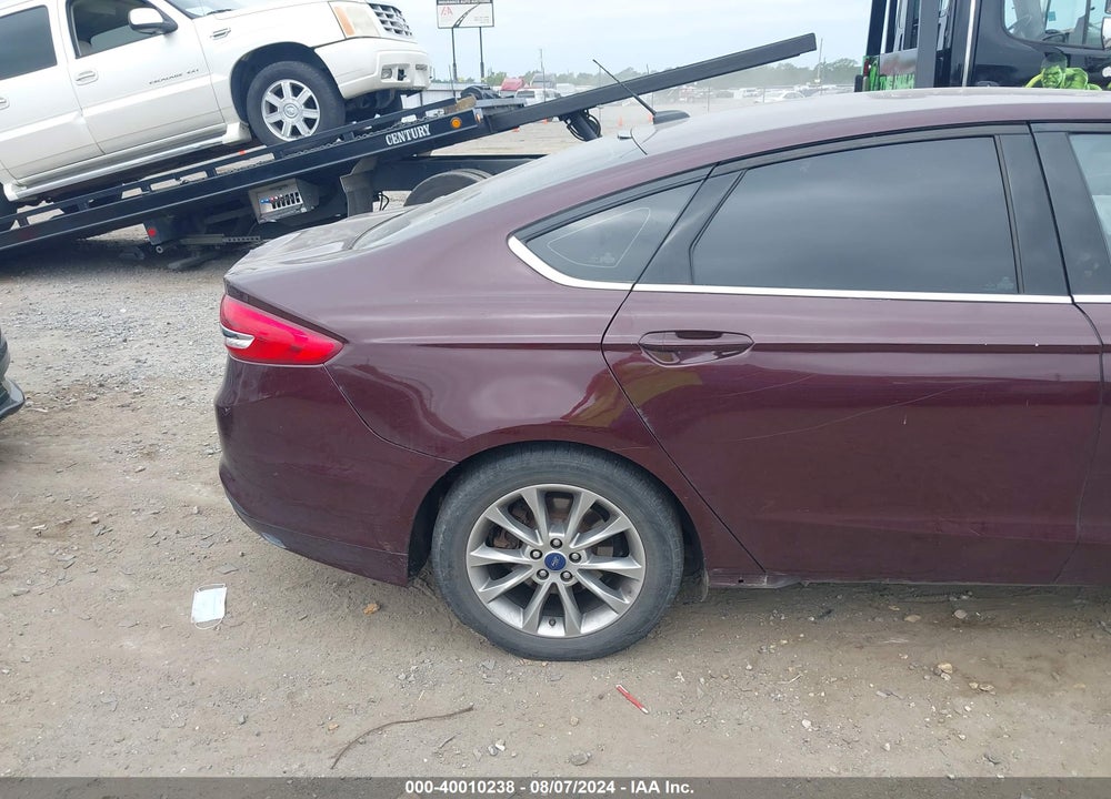 2017 FORD FUSION SE VIN: 3FA6P0HD7HR395860