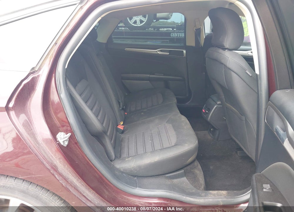 2017 FORD FUSION SE VIN: 3FA6P0HD7HR395860