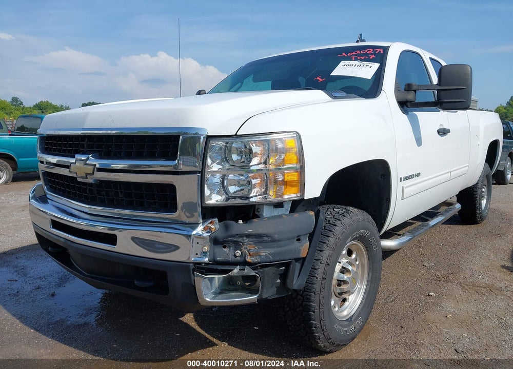 2009 CHEVROLET SILVERADO 2500HD LT VIN: 1GCHC59609E133324